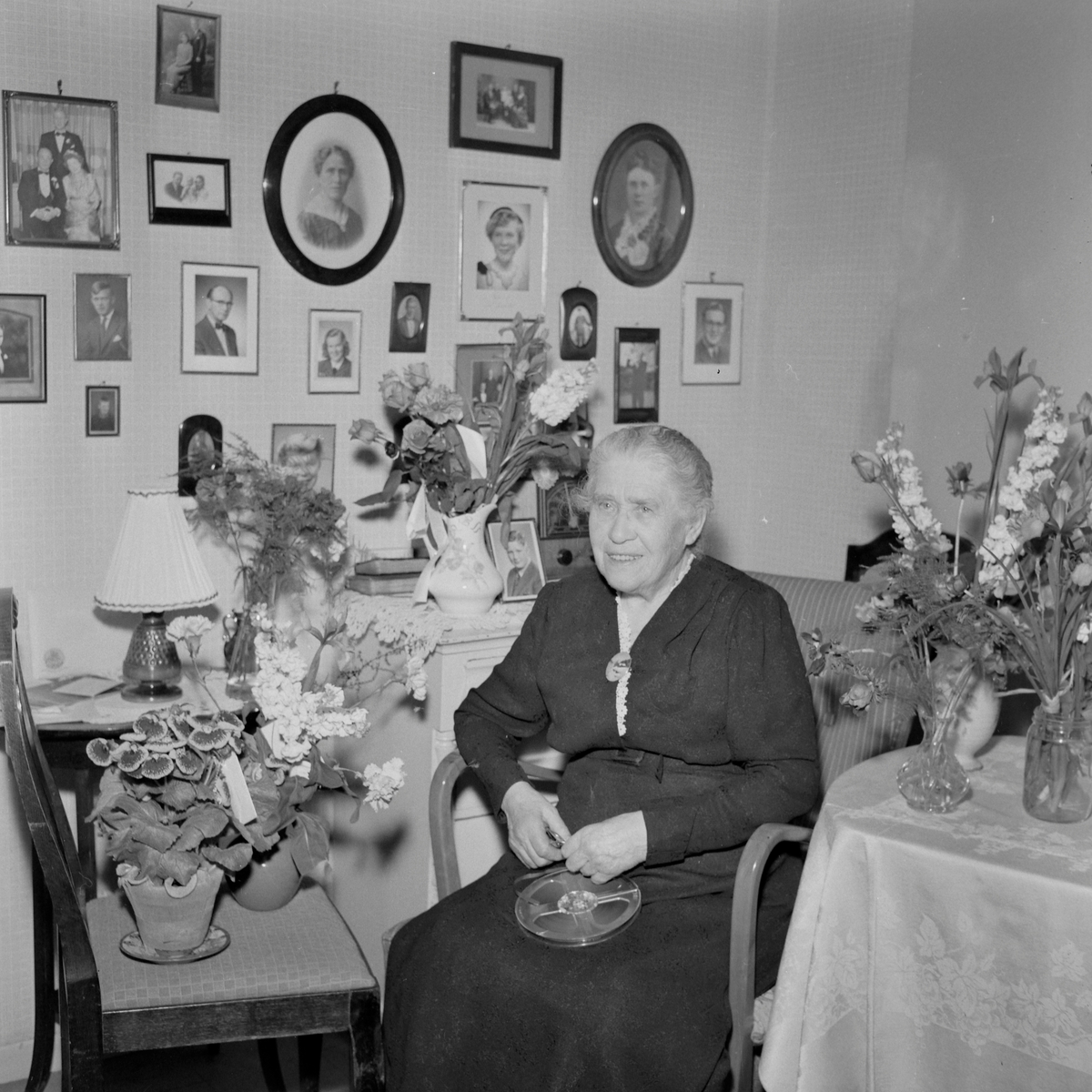 Fru Olivia Hagenes fyller 80 år