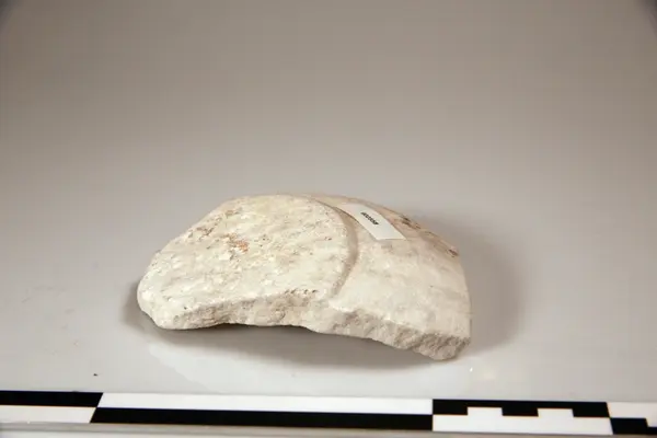 Stenstykke fra katakombe i Alexandria, Egypt