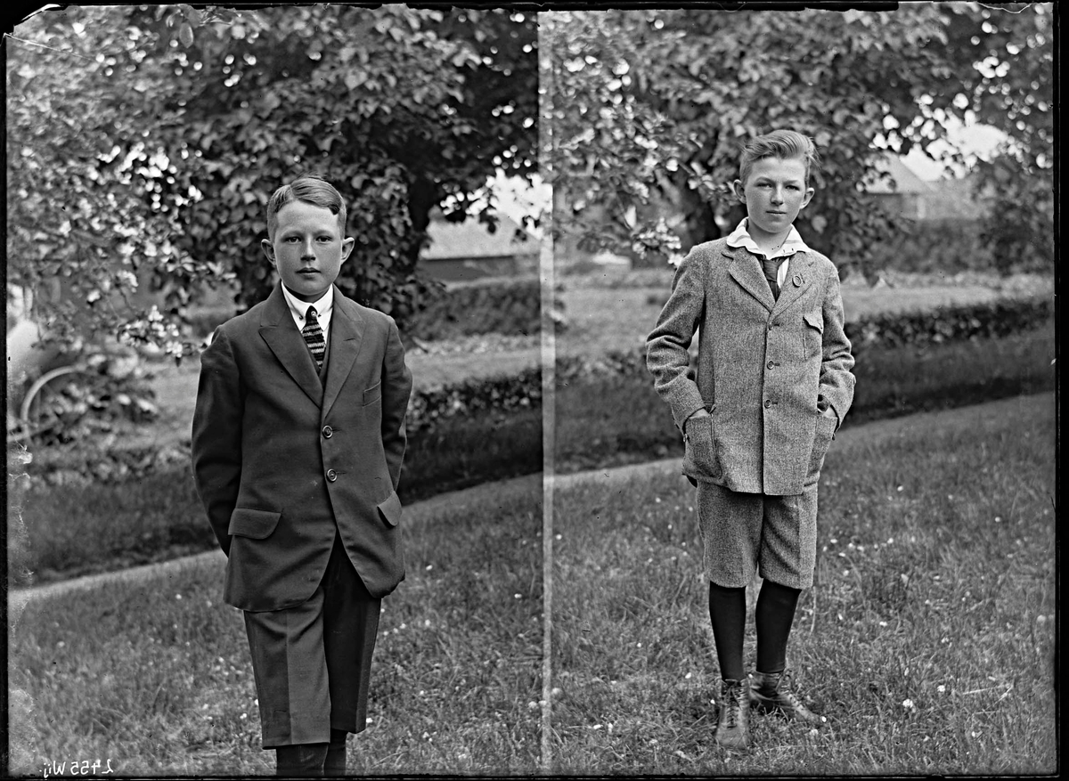 Fotografering beställd av Johansson. Föreställer sannolikt agronomsönerna Nils Gunnar Johansson (1909-1991) och Erik Gustaf Johansson (1910-1992). De tog senare efternamnet Gerdel.