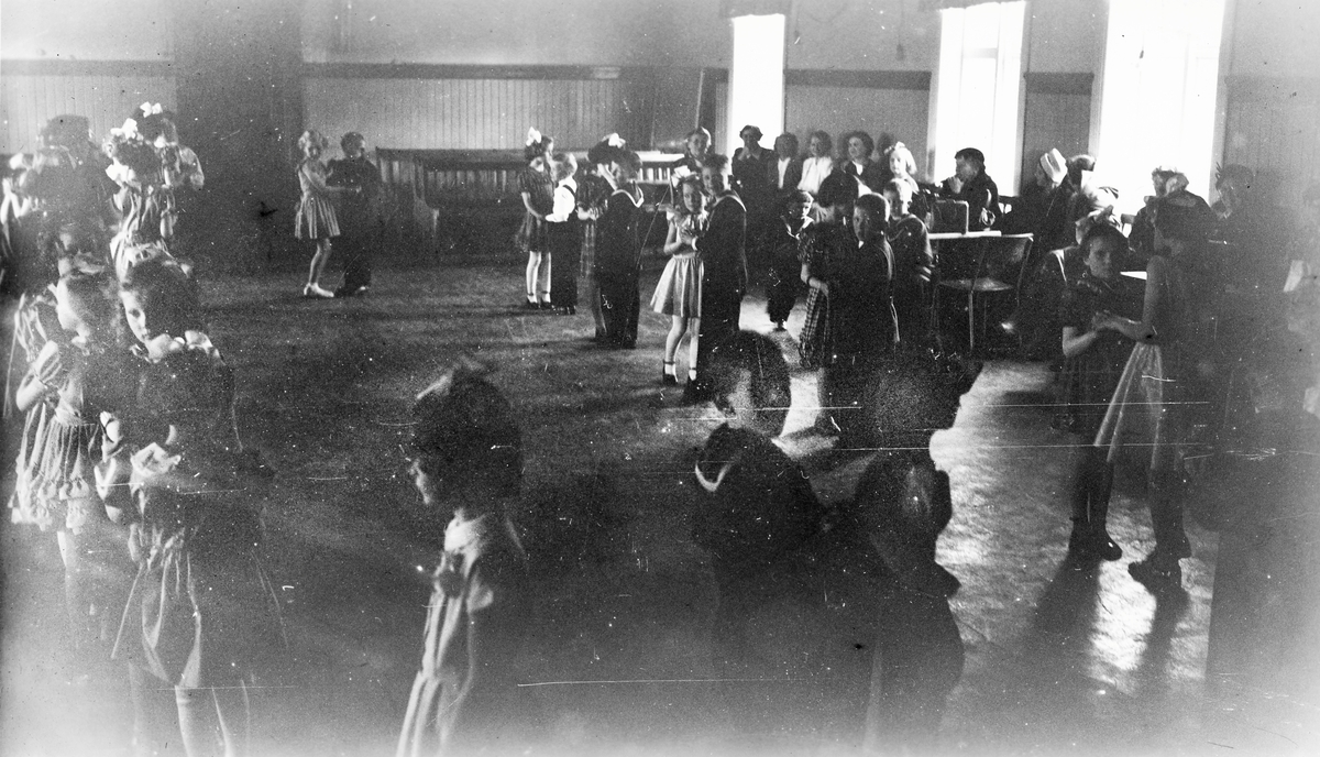 Barn på danseskole