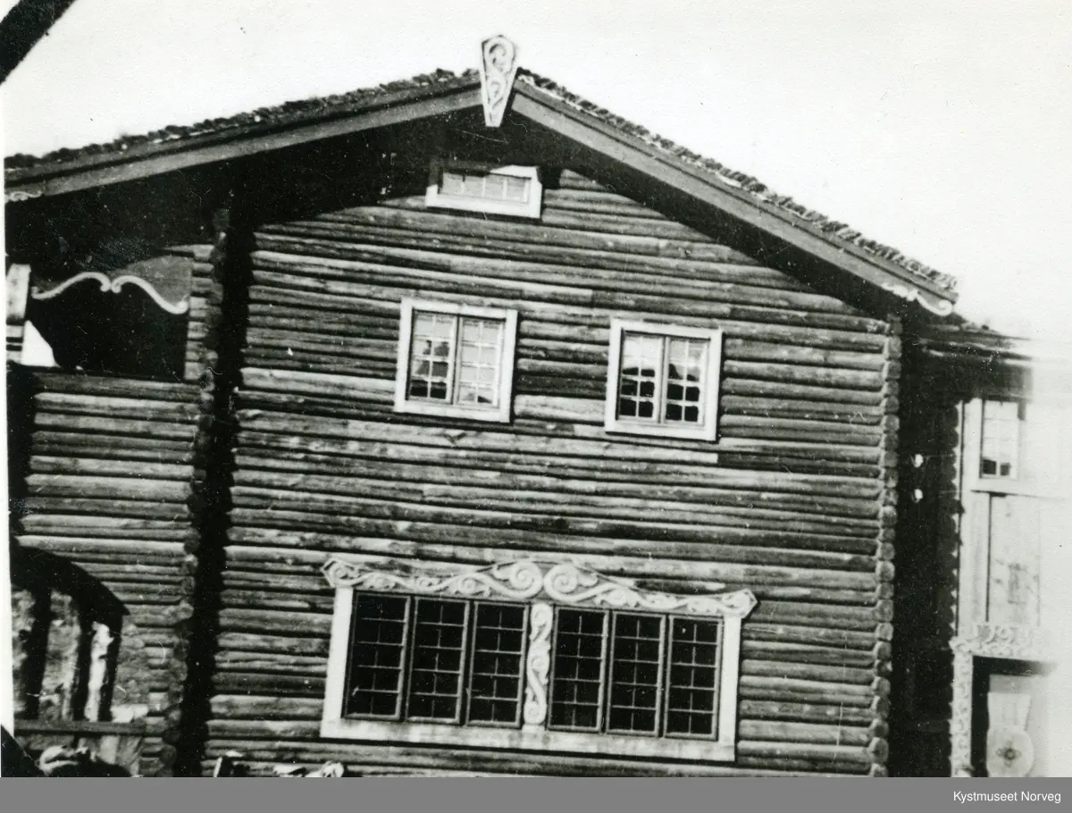 Dovregubbens hall på Dovrefjell, Dombås