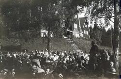 Ukjente gamle bilder.Vi trenger opplysninger.