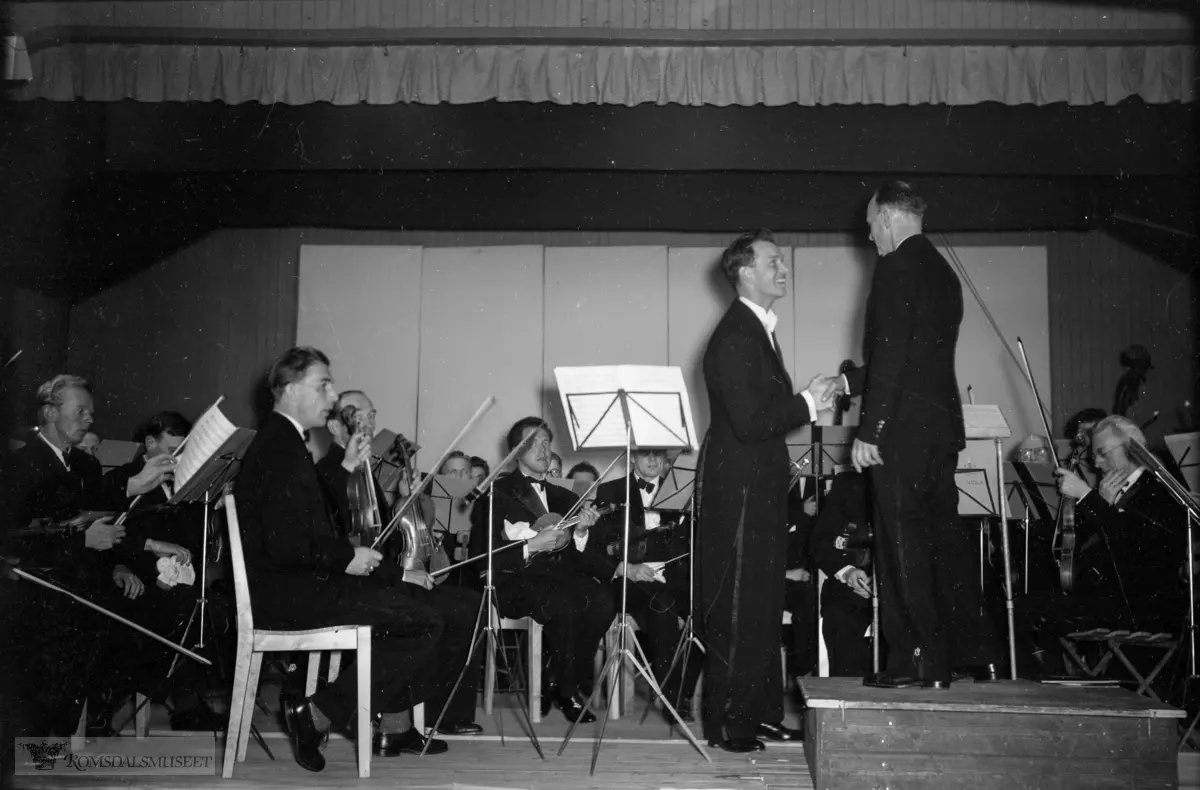 Molde orkesterforening. ."Tonning-Olsen - konsert".(Høsten 1954)