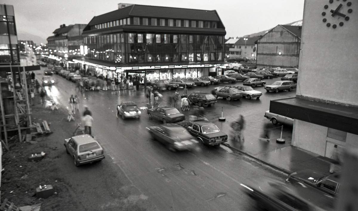 Strandgata på Sortland jula 1991, mot sørvest