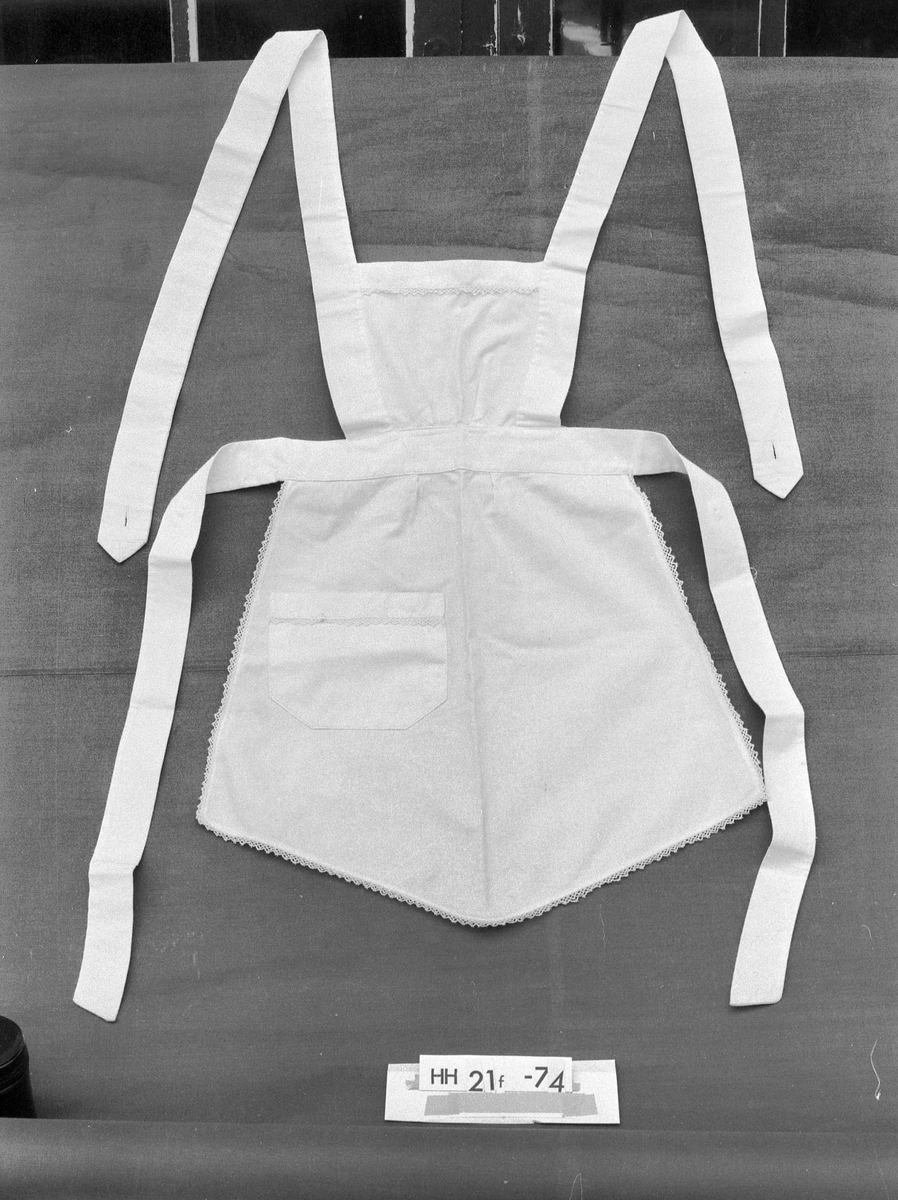 HH.1974-0021A - bomull
HH.1974-0021B - bomull
HH.1974-0021C - lin
HH.1974-0021D - bomull
HH.1974-0021E  - bomull
HH.1974-0021F - bomull
HH.1974-0021G - bomull