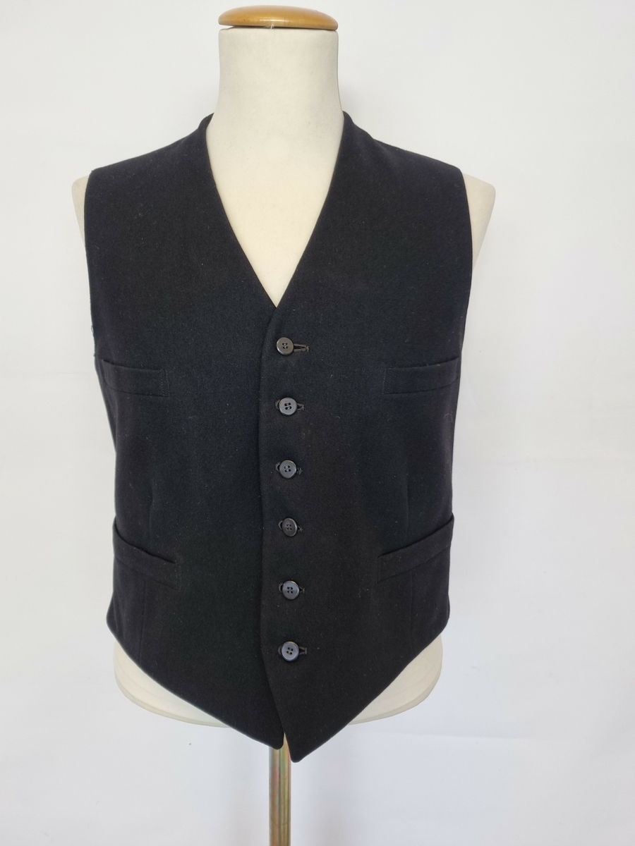 vest
