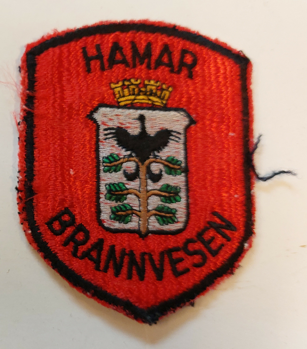 Uniform brukt av brannmester; 3 stjerner. Hedemarken interkommunale brann-og feiervesen, 1988.