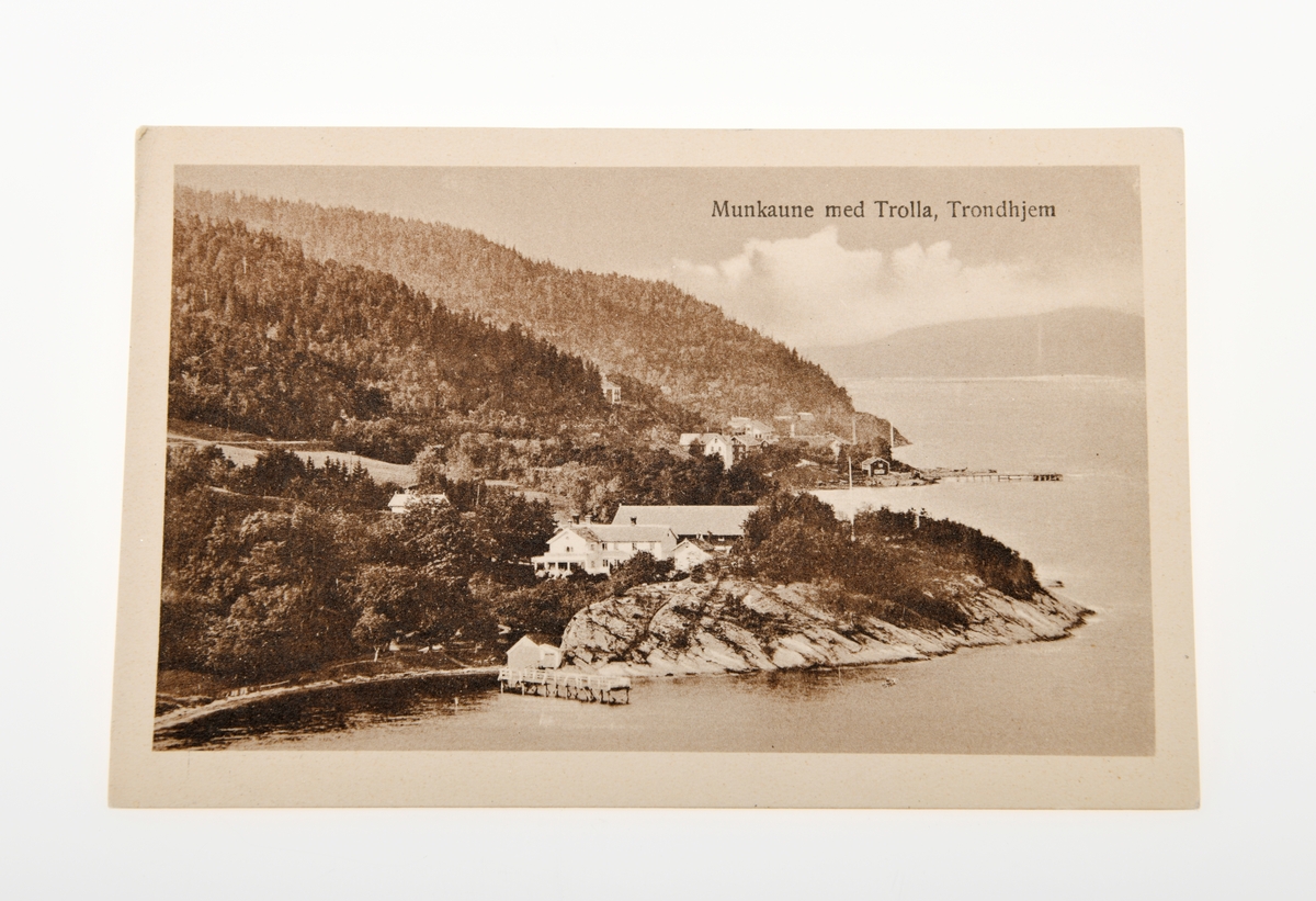 Et flyfoto av Munkaune og Trolla i Trondheim