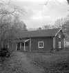 Gammal manbyggnad till Broby gård i Skeppsås. Här dokumenterad av Östergötlands museum 1949.