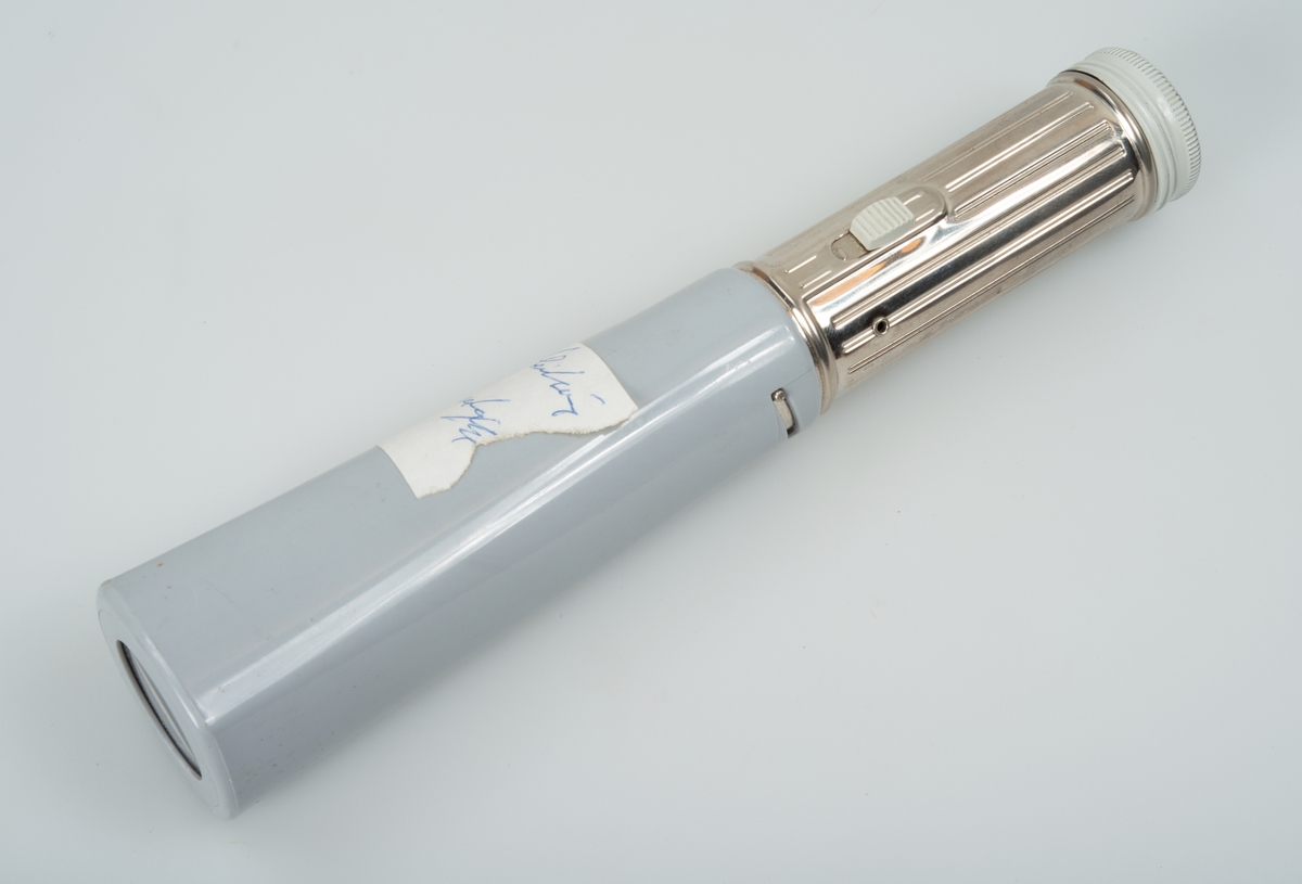 Diverse gjenstander etter Jon Steihaug, hovedsakelig fra tjenestetiden ved HV etter krigen.