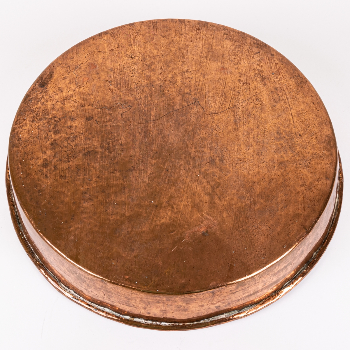 Mullöga, koppar, 47 cm i diameter.