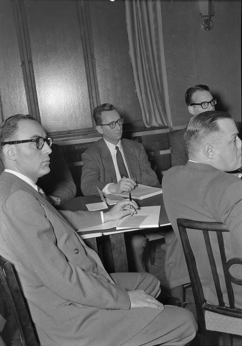 Handelstandens næringsstudiekonferanse i Trondheim, feb. 1954