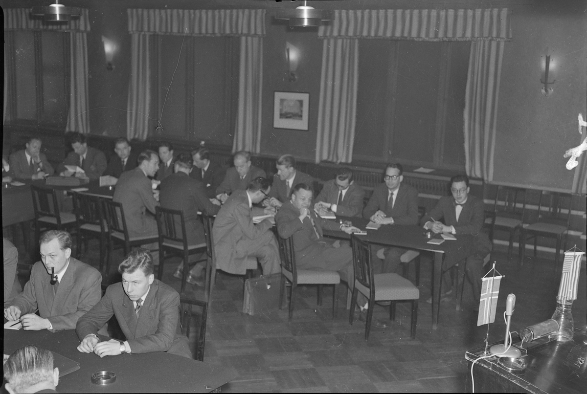 Handelstandens næringsstudiekonferanse i Trondheim, feb. 1954