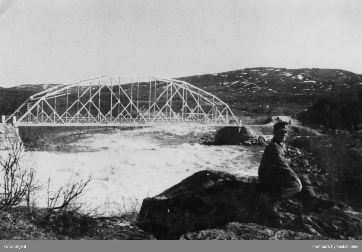 Neiden bru. -Finnmark Fylkesbibliotek / DigitaltMuseum