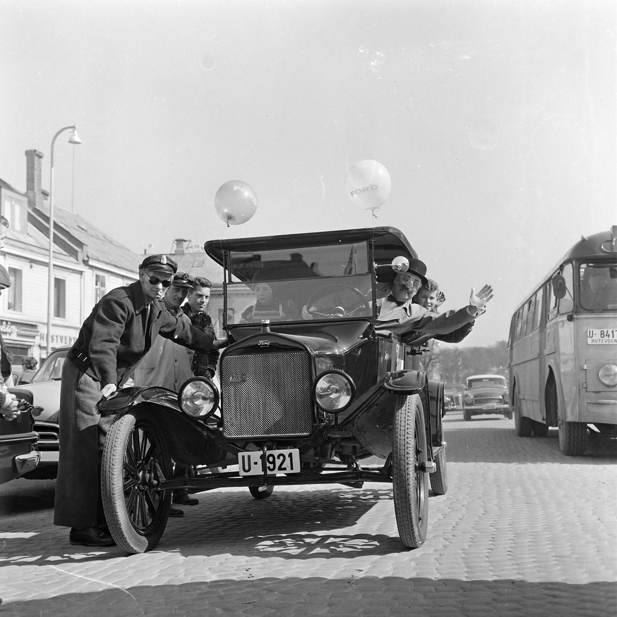 Jubileumsparade for Ford