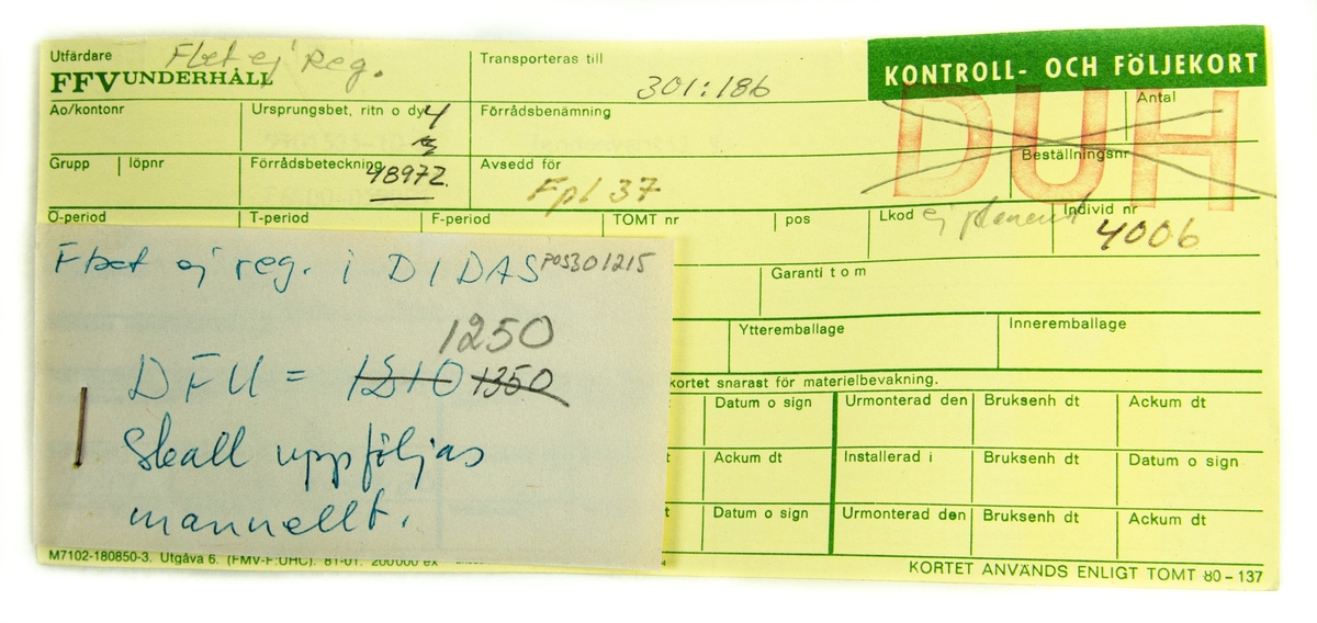 Tandemventil för  flygplan 37, Viggen. Ventilen ingår i höjd- och skevstyrsystem. Förvaras i grå plastlåda. I kortändarna finns ett gult tyghandtag som är fastnitat. Till föremålet hör ett Kontroll- och följekort.