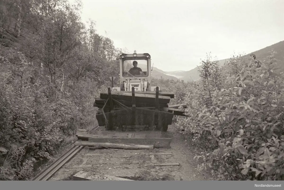 Industri Bergverk Transport Sulitjelma jernbane hjullaster vei