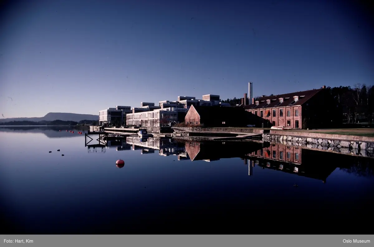 Det Norske Veritas, kontorbygning, brygge, fjord