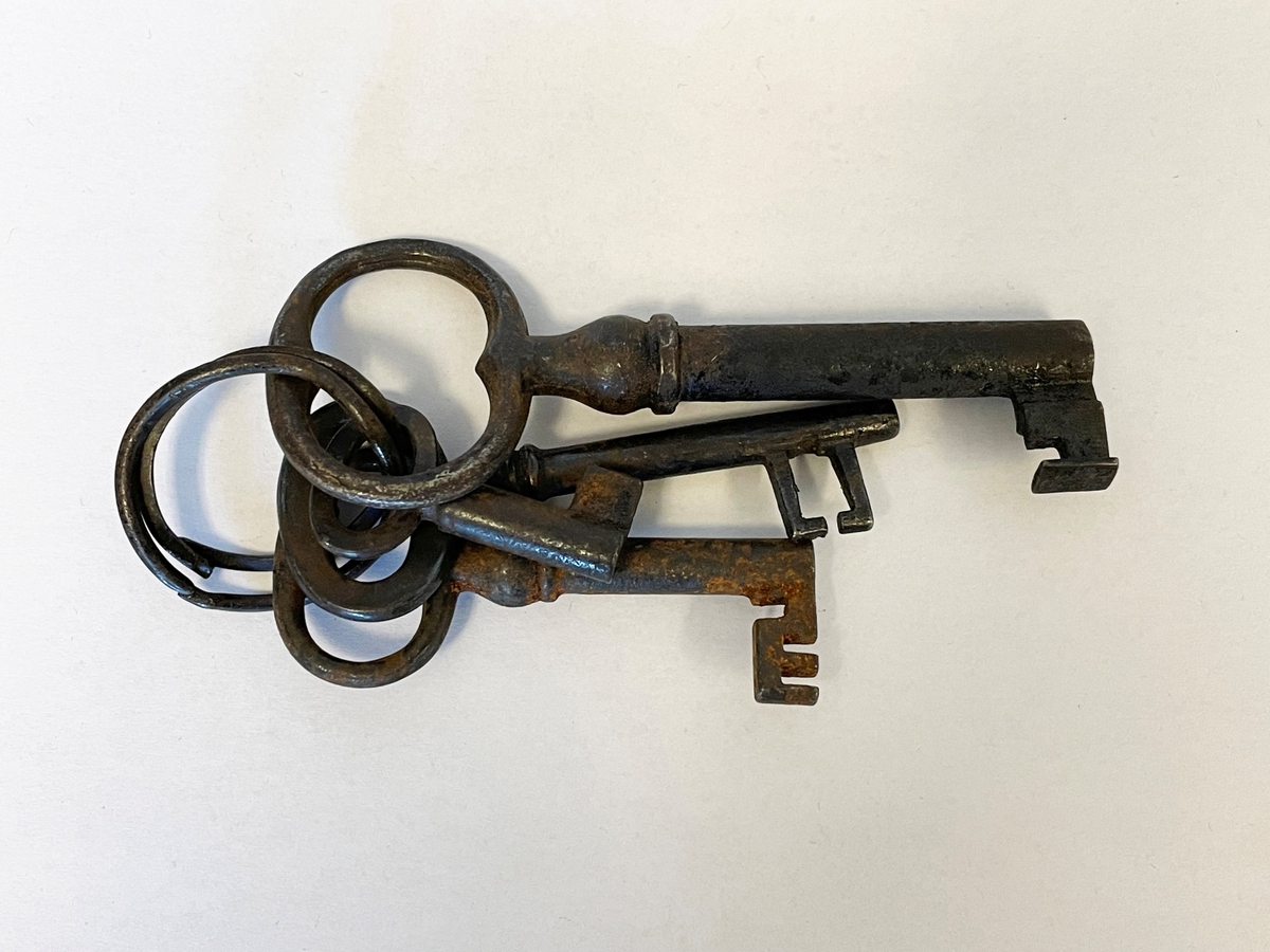 Nycklar, 8 st tillhörande den i Getå den 1/10 1918 förolyckade postvagnen.