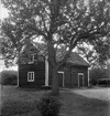 Södra boden till Herrberga Västergård, eller Västersödergård som den även benämns. Här dokumenterad av Östergötlands museum 1952.