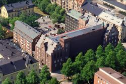 Flygvy över Frimurarehotellet (Frimis) i korsningen S:t Lars