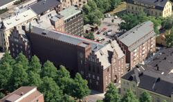 Flygvy över Frimurarehotellet (Frimis) i korsningen S:t Lars