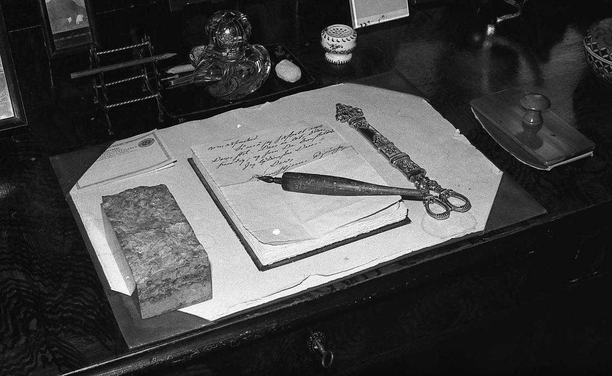 DOK:1971, skrivebord, arbeidsværelse,