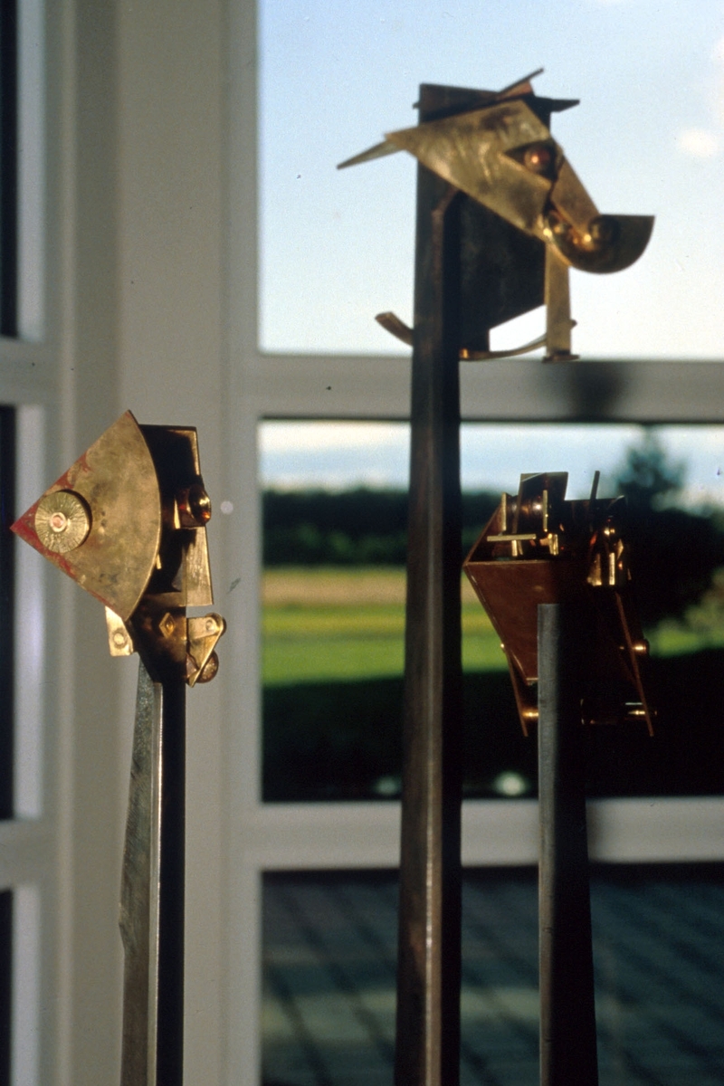 U. T. [Skulptur - Metallarbeid]