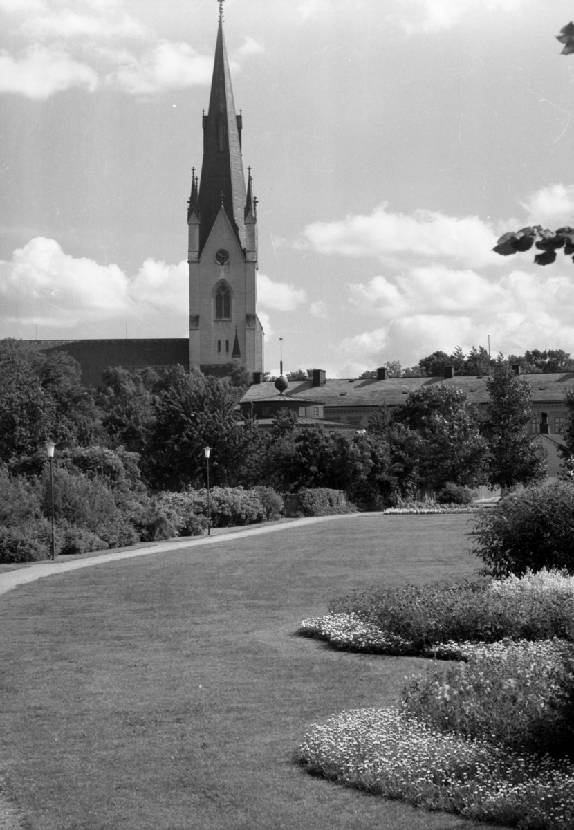 Museiparken utanför Östergötlands Länsmuseum. Tidigt 70-tal.