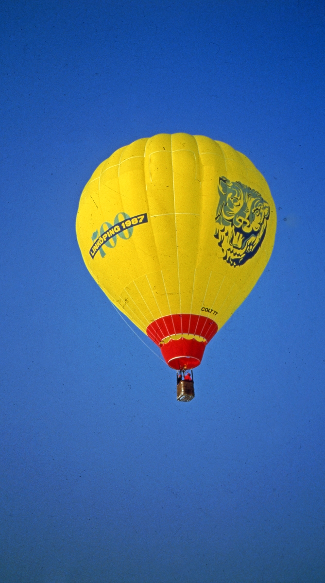Ballong. Jubileum. Linköping 700 år, år1987. Luftballong. Lejon. Linköpings kommun.