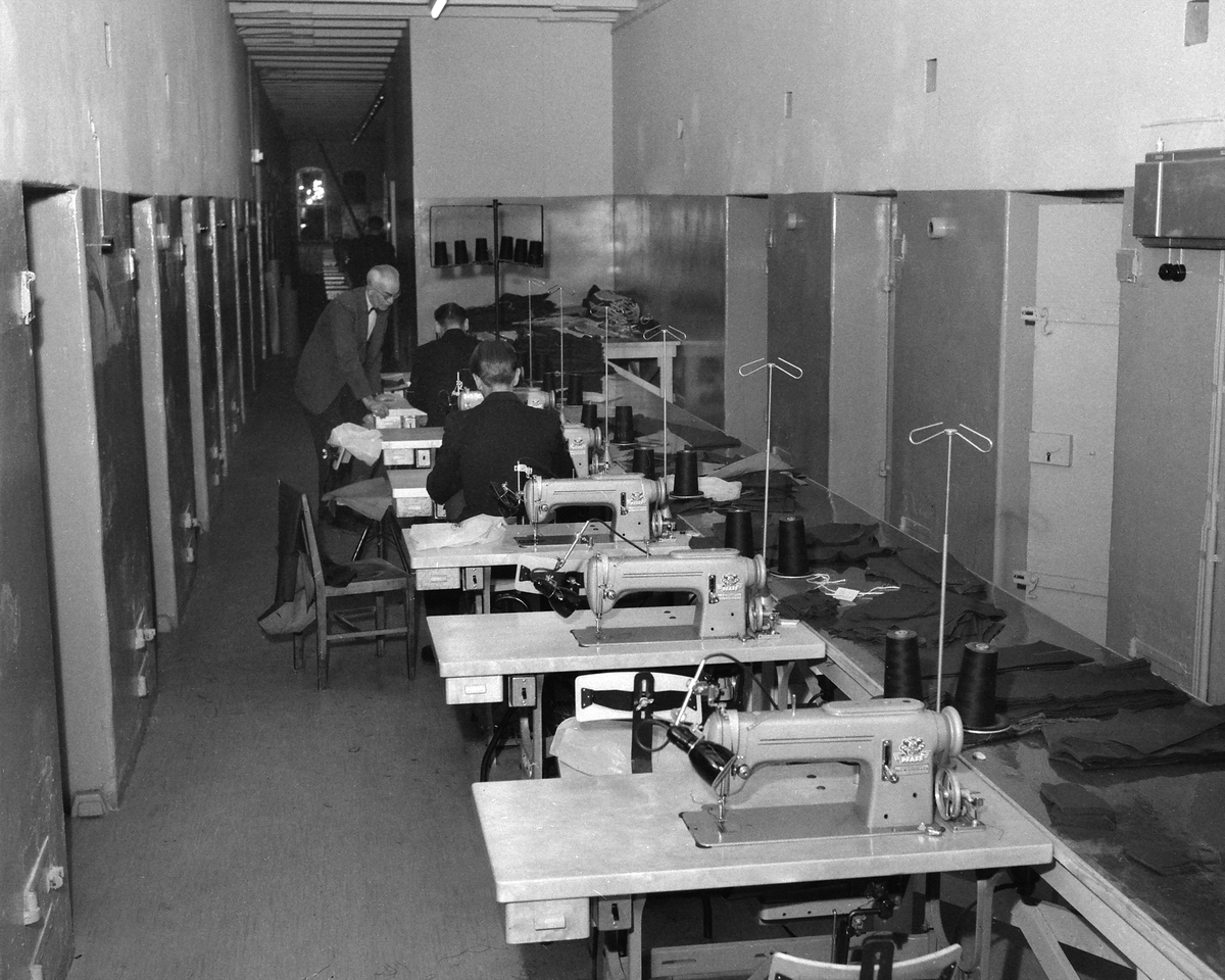 Det gamla fängelset i Linköping var lagd i malpåse under perioden 1946-1957. Till det sistnämnda året stod anläggningen dock åter rustad att ta emot interner. Nu alltigenom ungdomar.