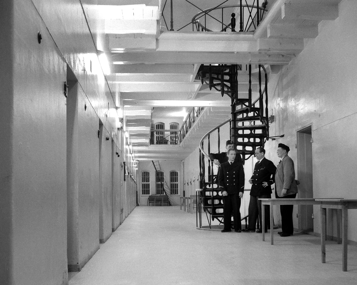 Det gamla fängelset i Linköping var lagd i malpåse under perioden 1946-1957. Till det sistnämnda året stod anläggningen dock åter rustad att ta emot interner. Nu alltigenom ungdomar.