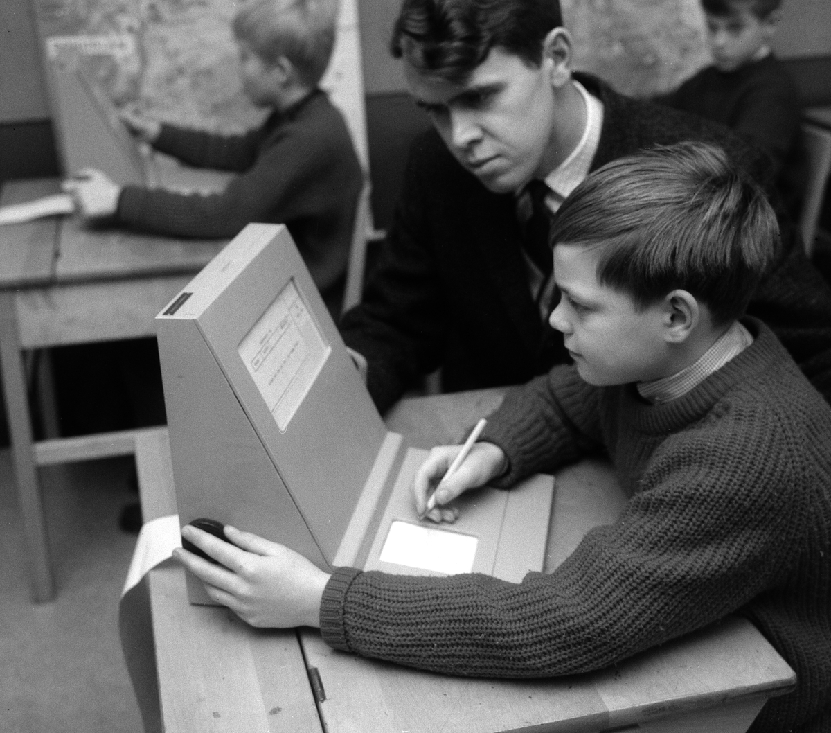 Nya utbildningsmetoder provas vid Tornhagskolan i Linköping. Året var 1965.