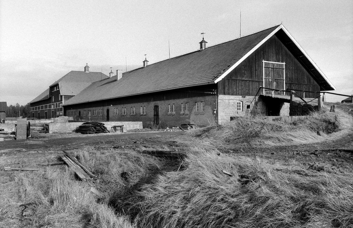 Serie bilder från det framväxande bostadsområdet Ryd väster om centrala Linköping.