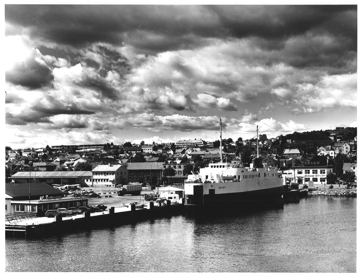 Horten sentrum og havn.