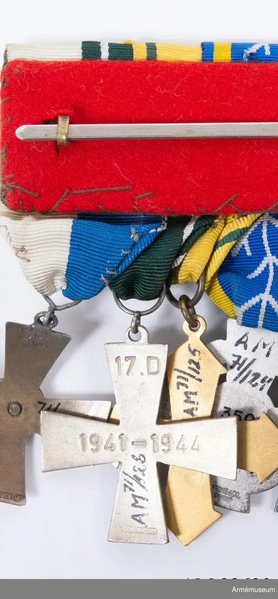 Grupp: M II.
Fortsättningskriget, 1941-44, förtjänst vid 17 div. Tammi.