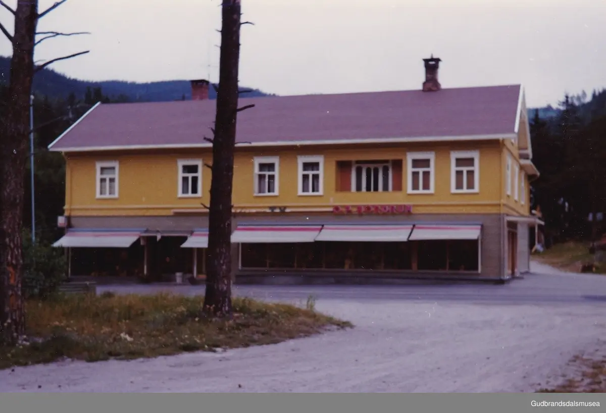 O.P Nordrum Butikk I Fåvang. Ringebu