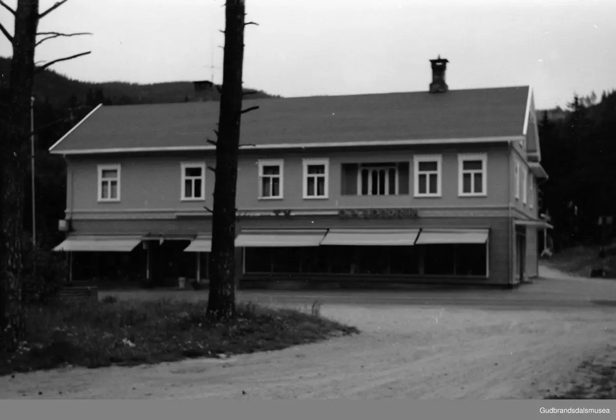 O.P Nordrum Butikk I Fåvang. Ringebu
