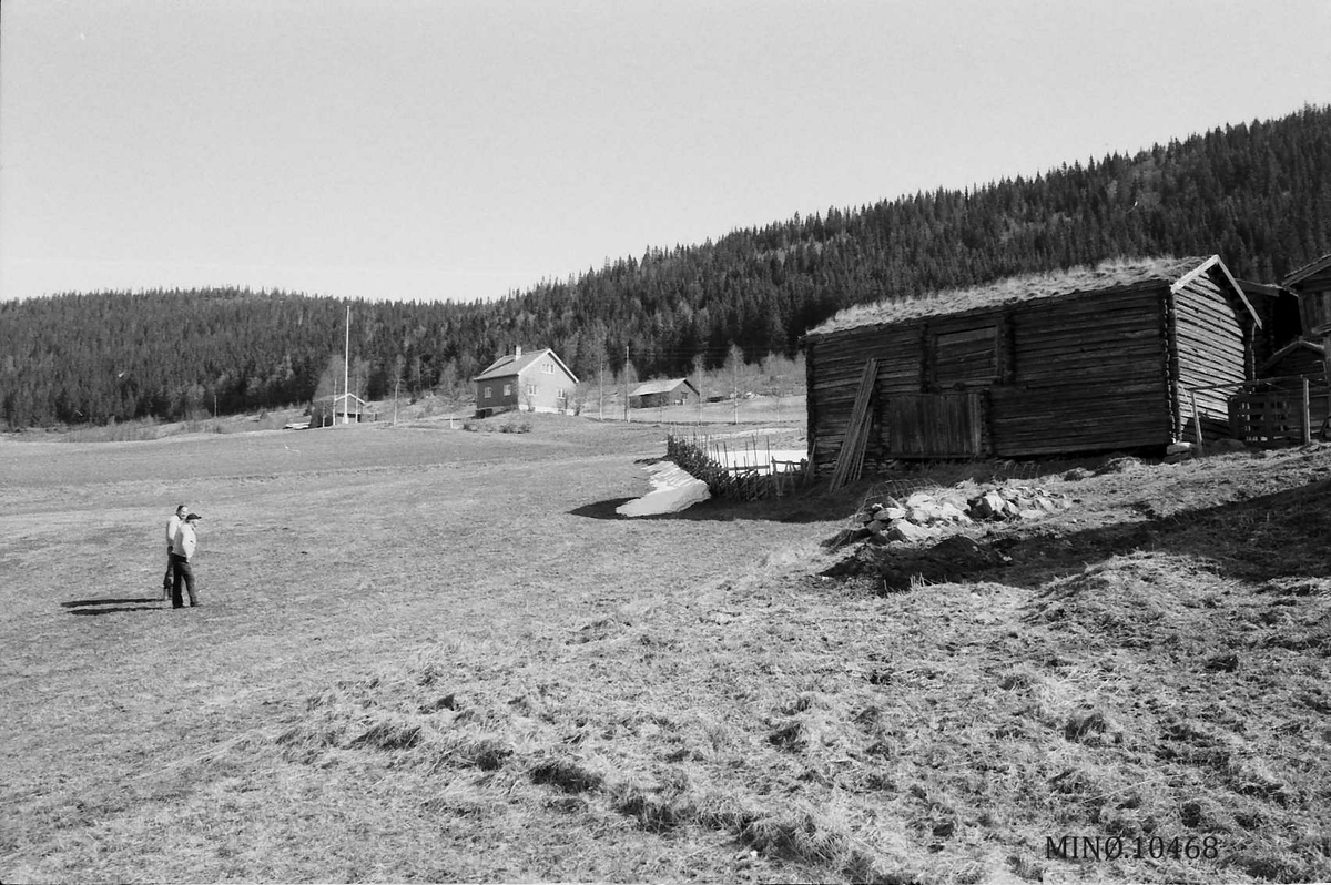 Stall/låvebygning, person. 