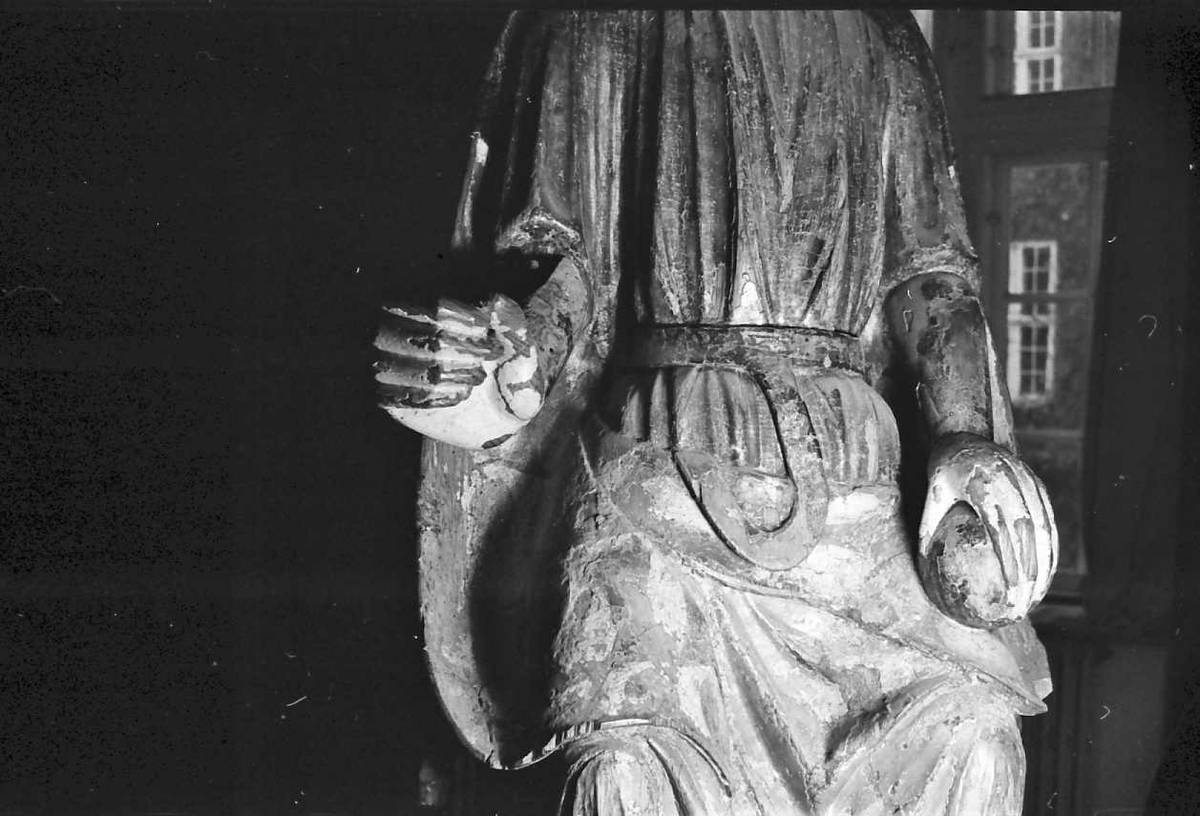 Museum, St. Olav statue. 