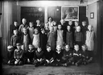 Skolklass i Gimo Folkskola, Skäfthammar socken, Uppland 1934