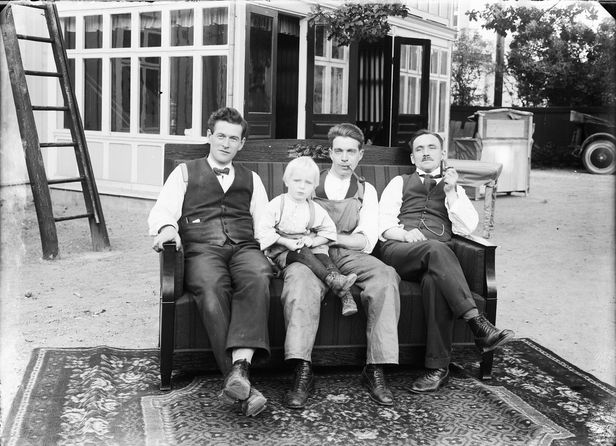 Knut Berggren med sällskap, Stig Forsman, Ernst Skogström och Gustaf Utterström, Östhammar, Uppland