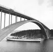 Fartyget Åhus vid Sandöbron