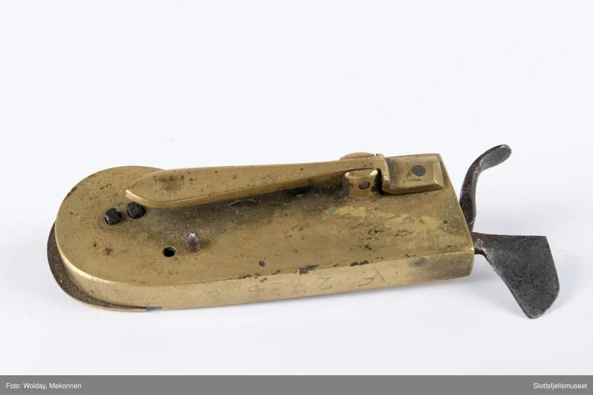 Ligger i et etui