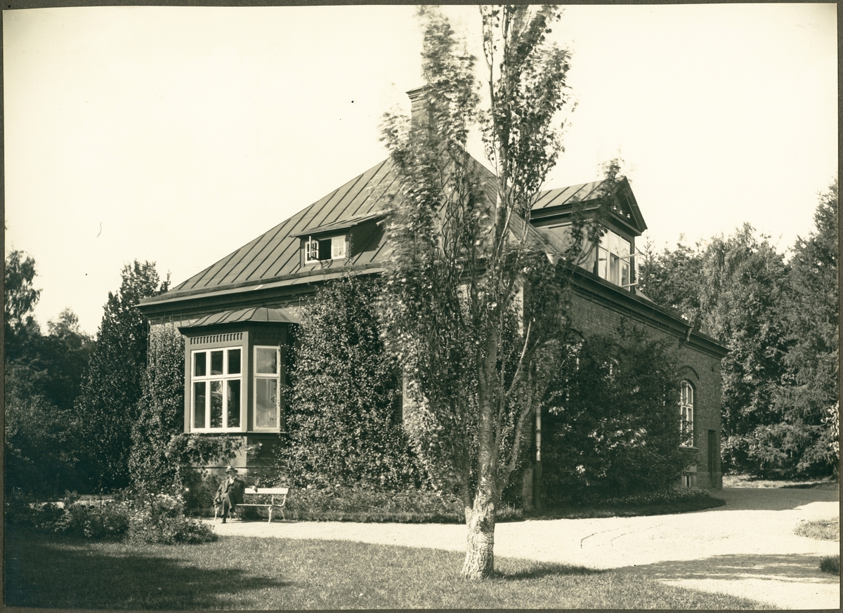 Vänersborg, Restads sjukhus. "Sysslomannens eller intendentens villa"