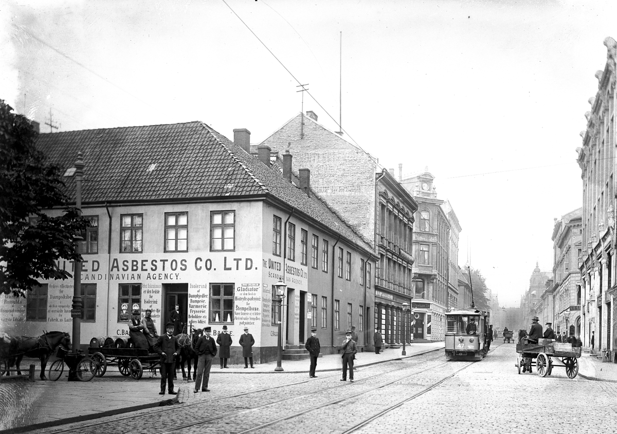 Toldbodgaten fra Strandgaten, okt. 1902