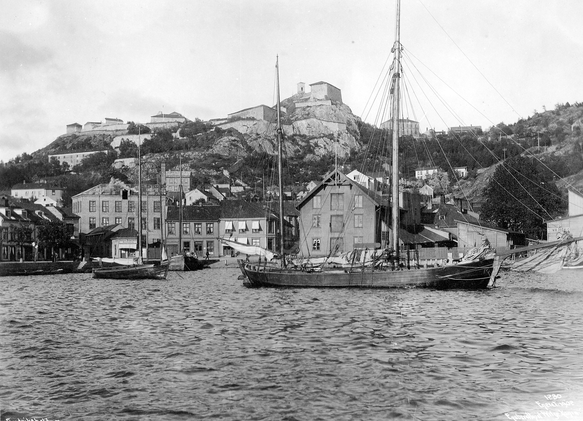 Fredrikshald - Festningen fra Tollbodbryggen 13.juni 1902