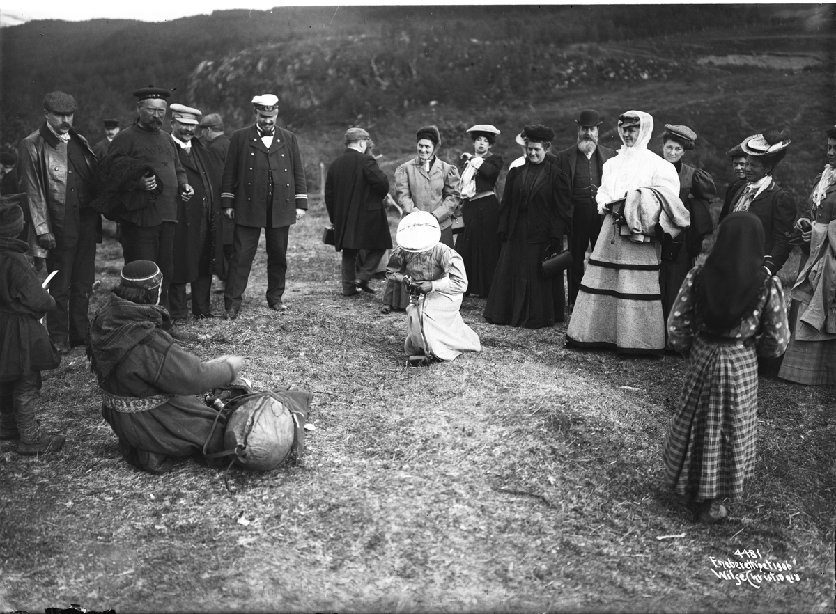 Samer fotografert på tur 13/7 1906