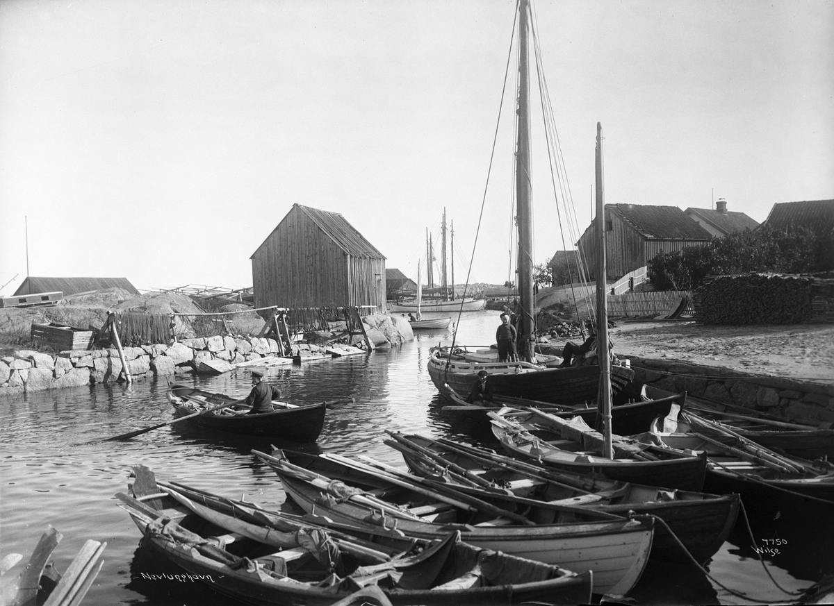 Losstasjonen i Nevlunghavn. Fotografert i september 1907.