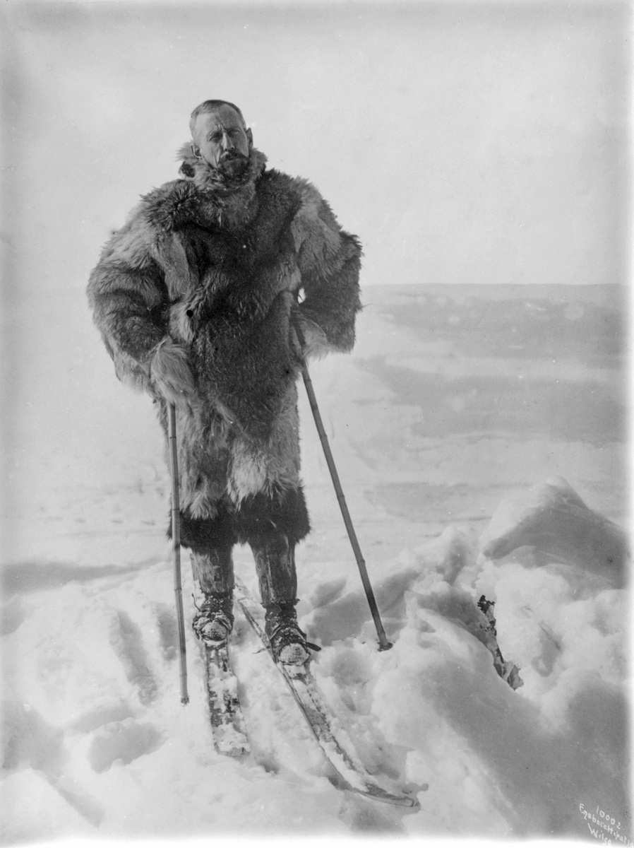 Roald Amundsen i vinterutstyr 7. mars 1909.